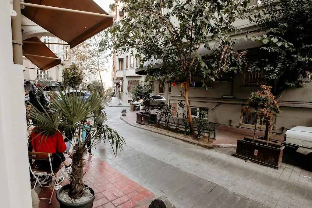 Apartament The Little Red Door *Cihangir* Istanbul